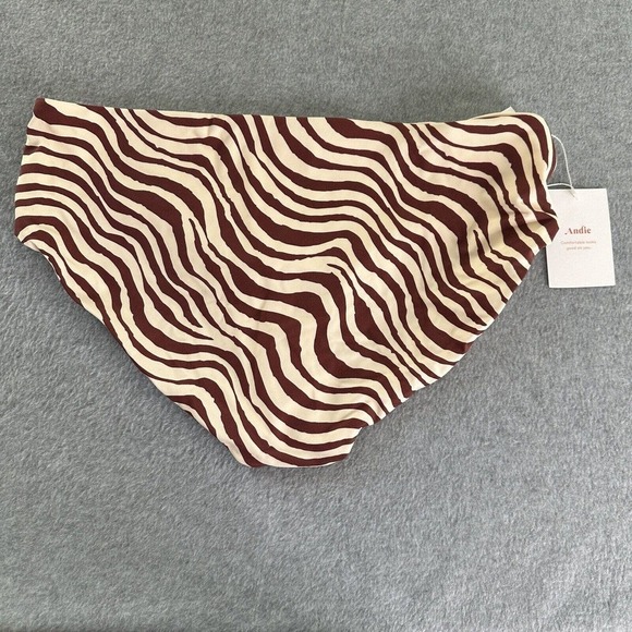 Andie Swimwear The Hipster Bikini Bottom Bias Stripe Truffle Sz Medium Sculpting - Picture 4 of 11